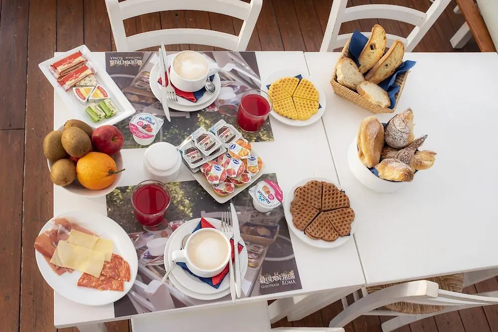 ローマ クオドリベット Bed & Breakfast