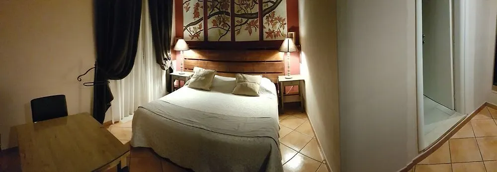 ローマ クオドリベット Bed & Breakfast イタリア