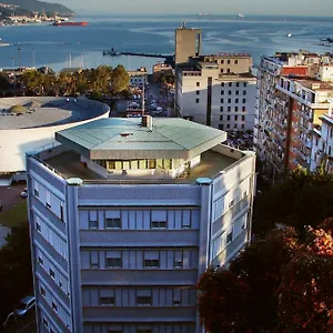 https://hh-il-gabbiano.hotelitalianriviera.com
